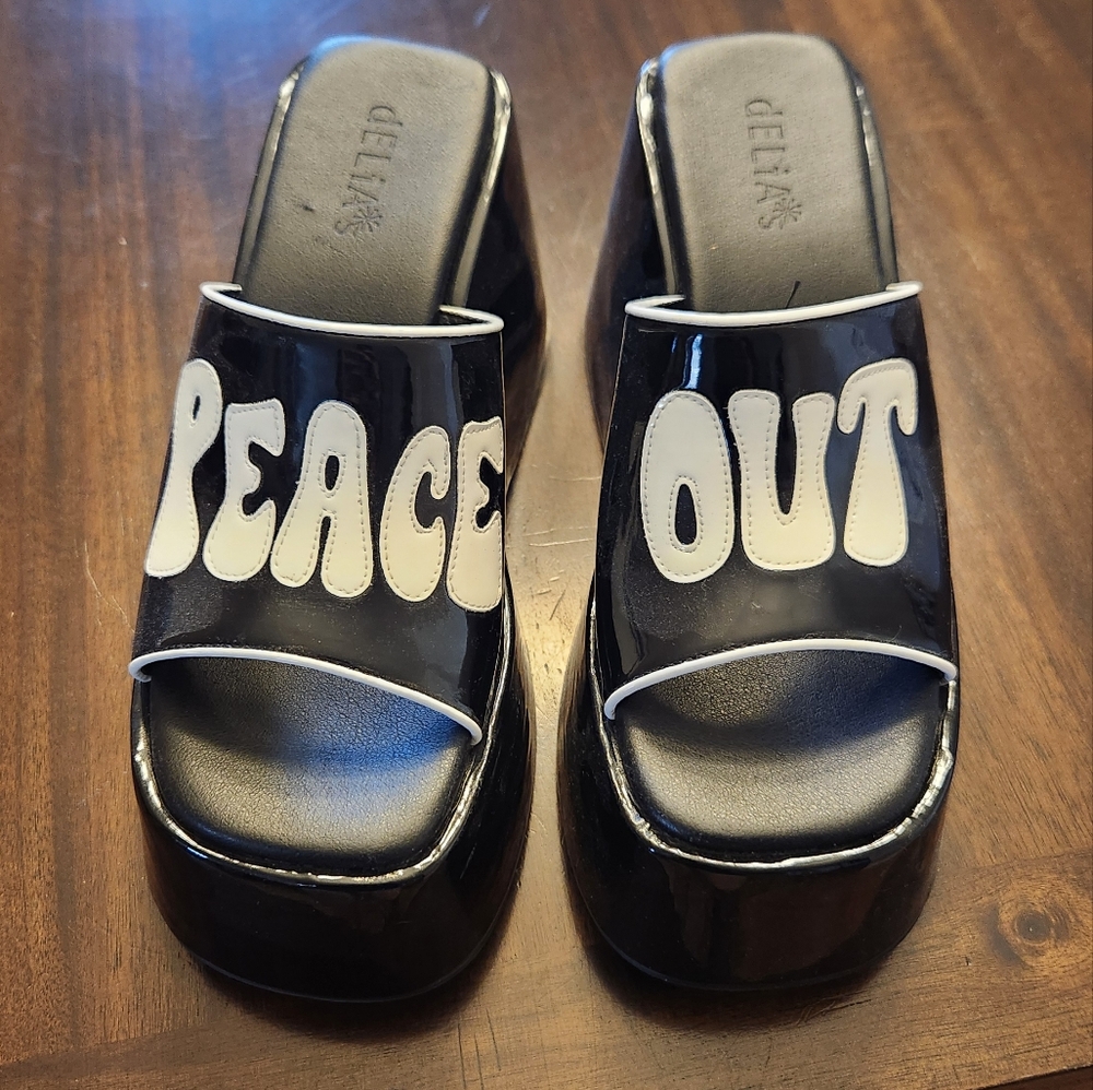 Dollskill Delia's Peace Out Platforms